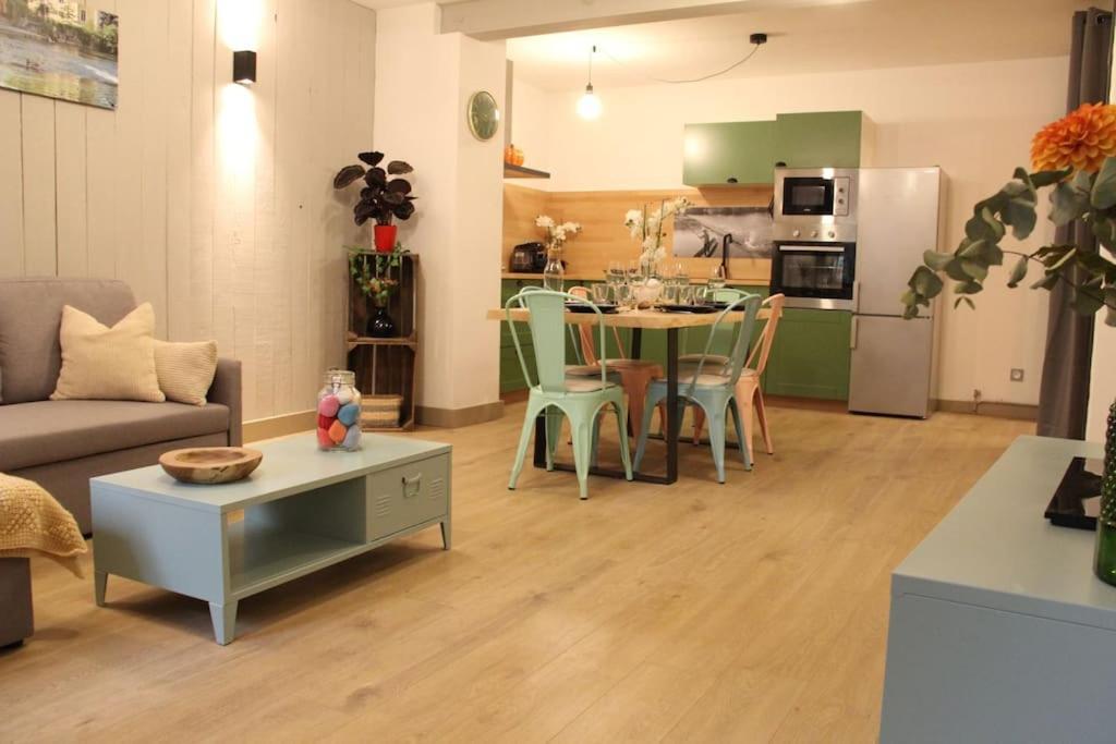 Appartamento Chez Franck Et Gisele LʼIsle-sur-la-Sorgue Esterno foto